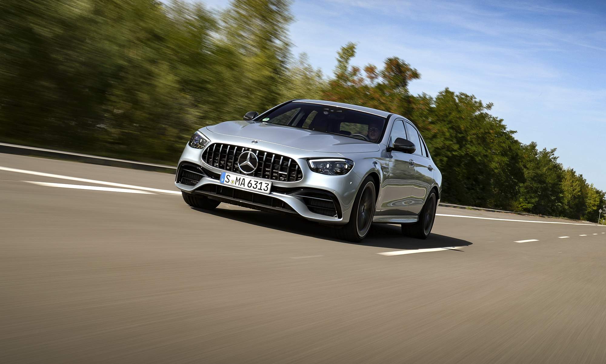 Der neue Mercedes-AMG E63s

The new Mercedes-AMG E63s