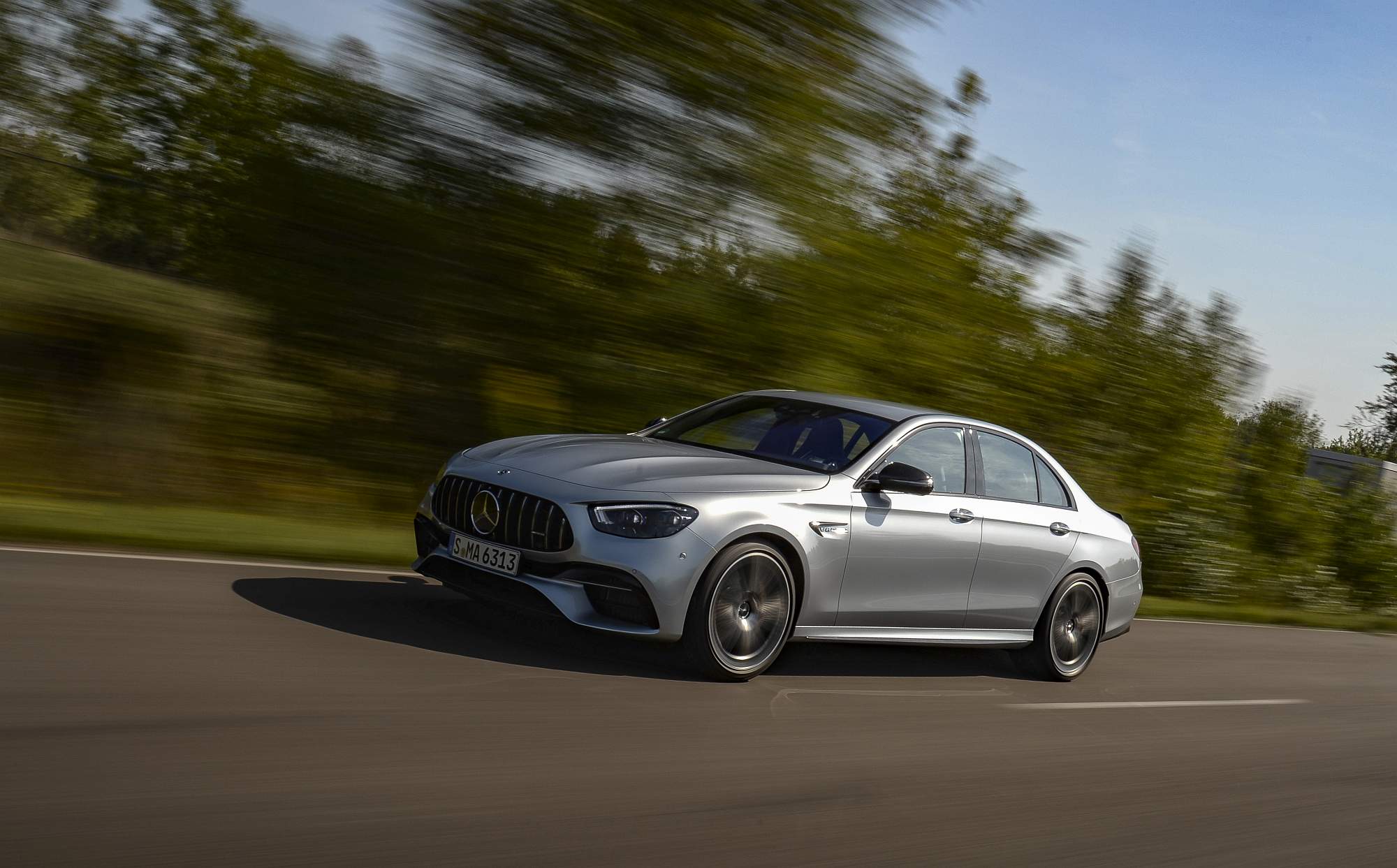 Der neue Mercedes-AMG E63s

The new Mercedes-AMG E63s