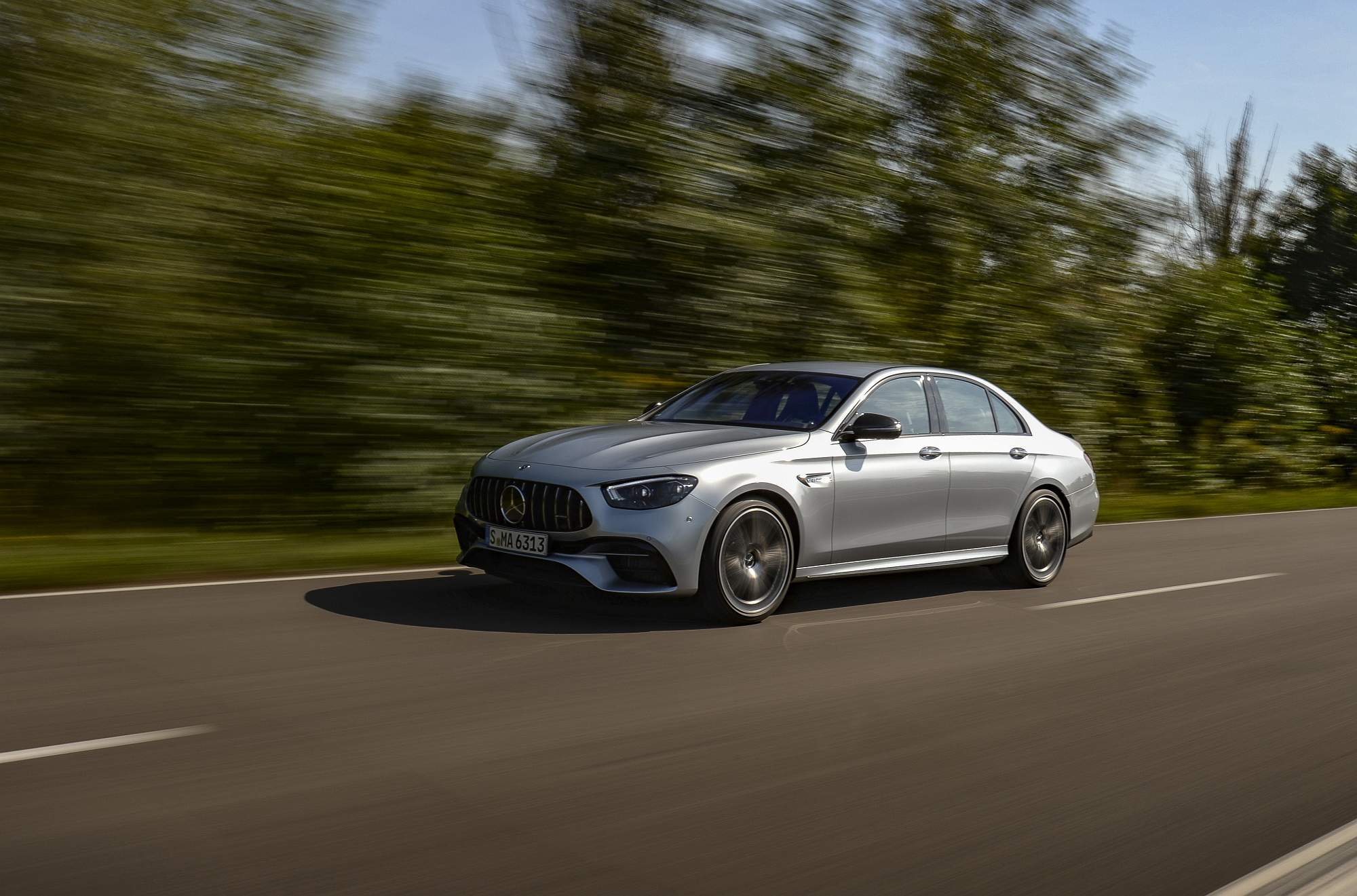 Der neue Mercedes-AMG E63s

The new Mercedes-AMG E63s