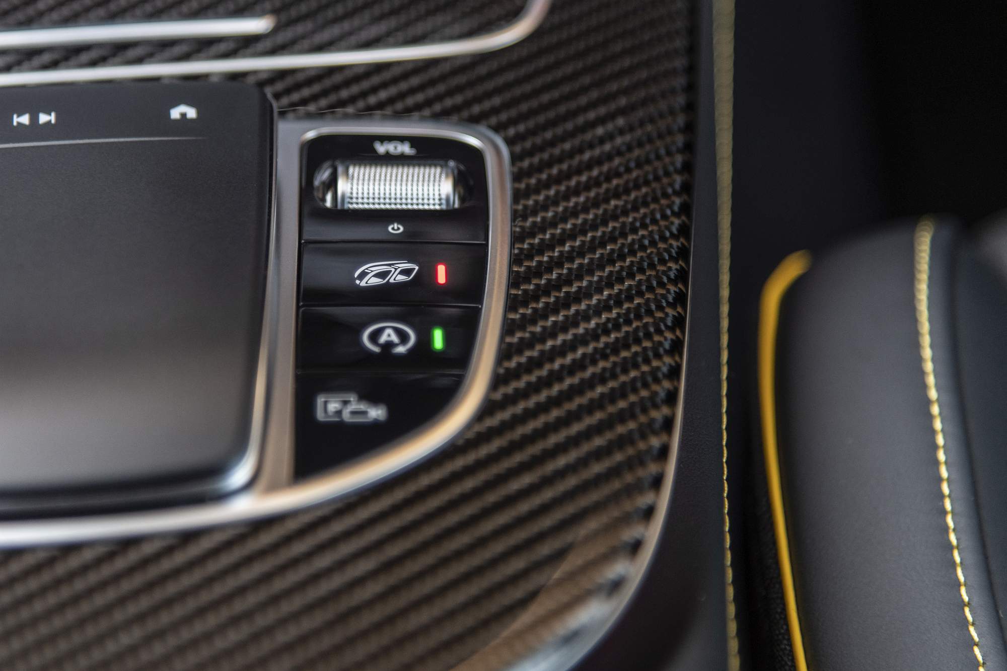 Der neue Mercedes-AMG E63s

The new Mercedes-AMG E63s