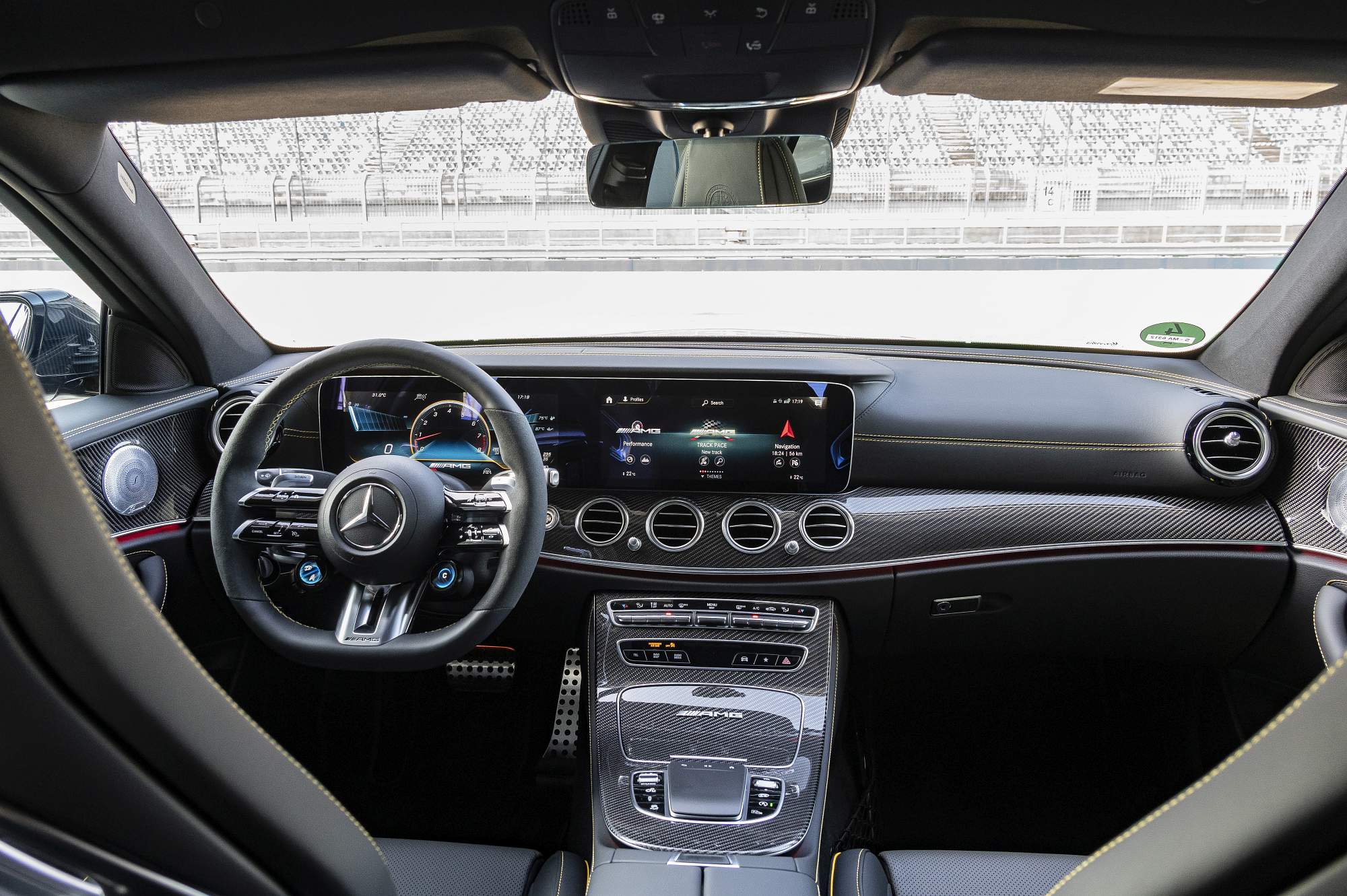 Der neue Mercedes-AMG E63s

The new Mercedes-AMG E63s