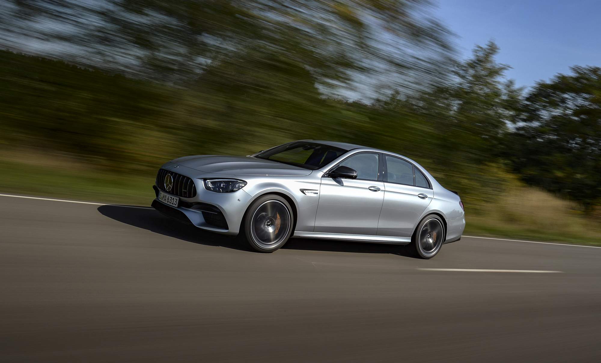 Der neue Mercedes-AMG E63s

The new Mercedes-AMG E63s