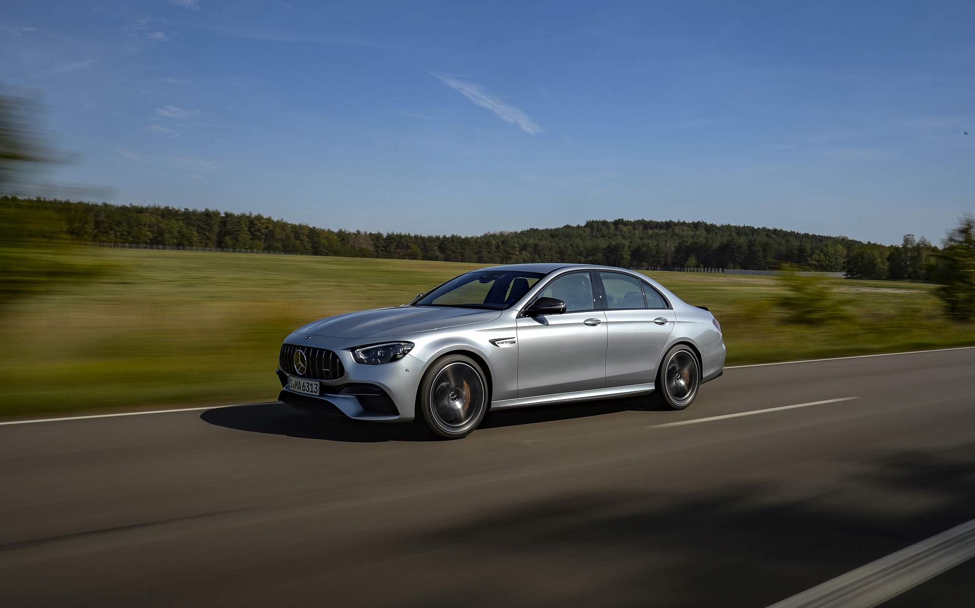 Der neue Mercedes-AMG E63s

The new Mercedes-AMG E63s