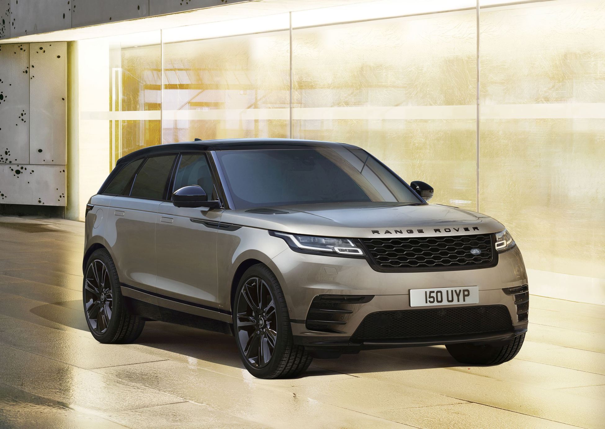 Range Rover_Velar_21MY_Static_230920 (14)