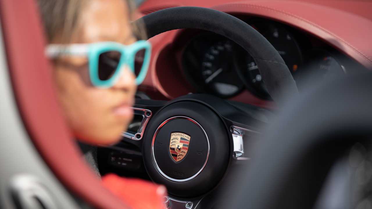 porsche-718-slalom-world-record-chloe-chambers