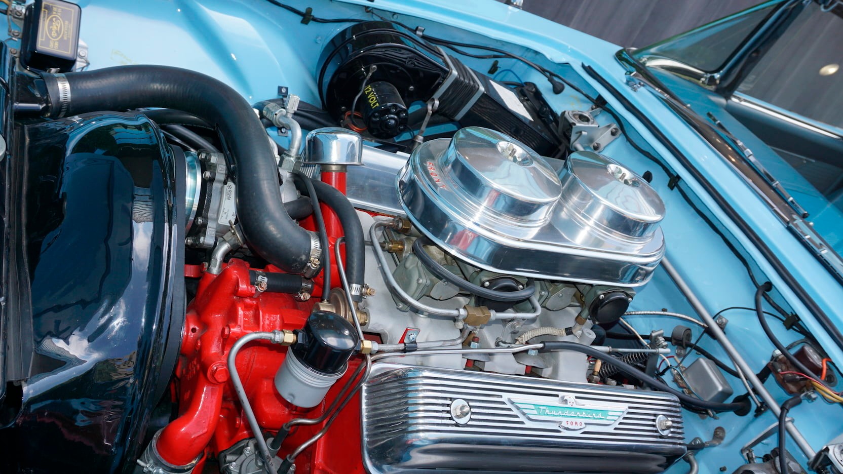 1957-FORD-THUNDERBIRD-1