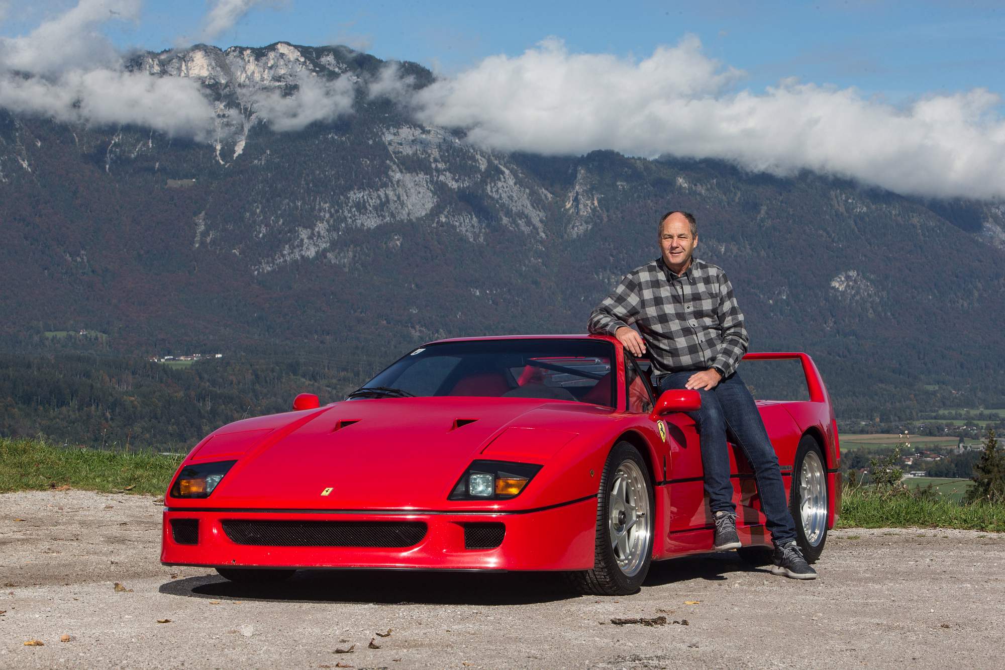 1990-Ferrari-F40-_29