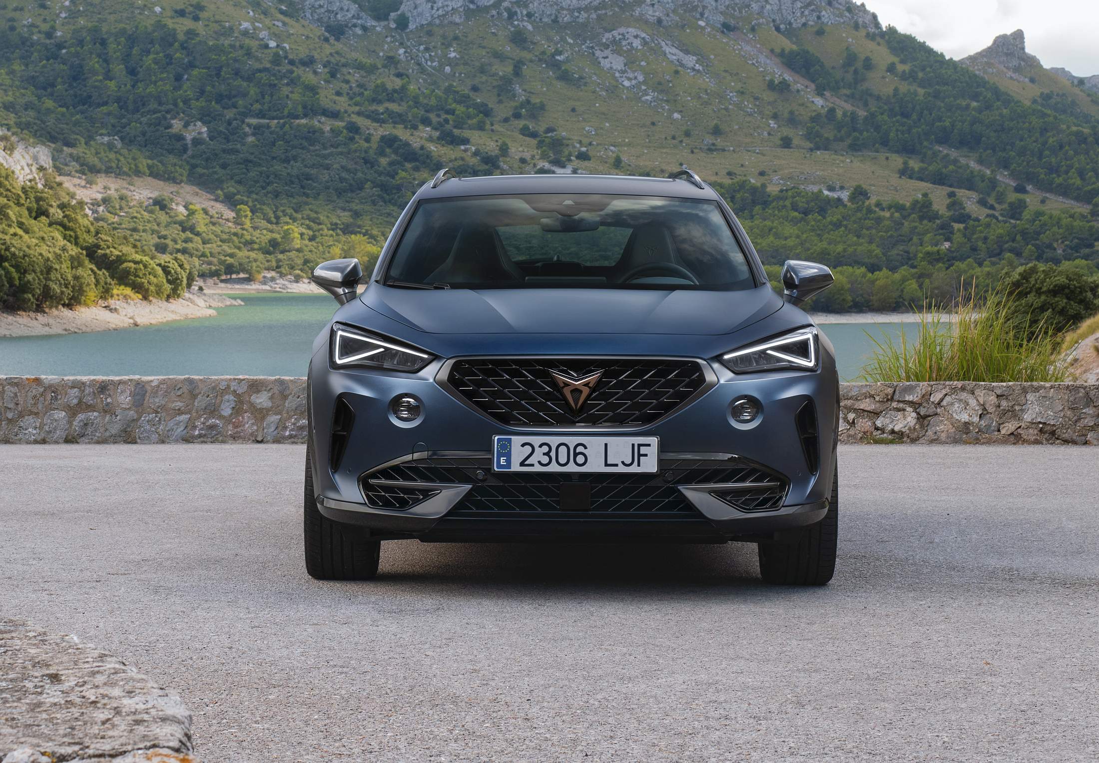 CUPRA-Formentor-Dynamic_03_HQ