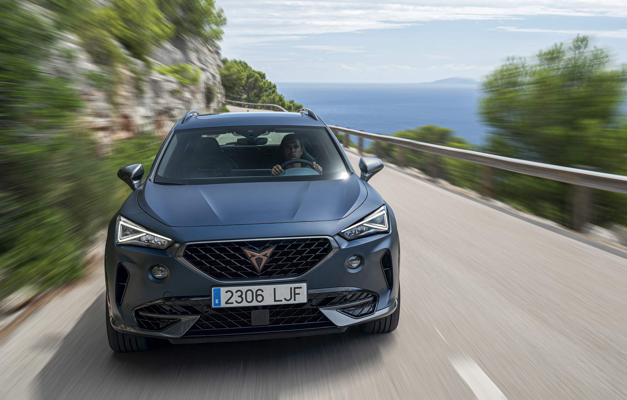 CUPRA-Formentor-Dynamic_24_HQ