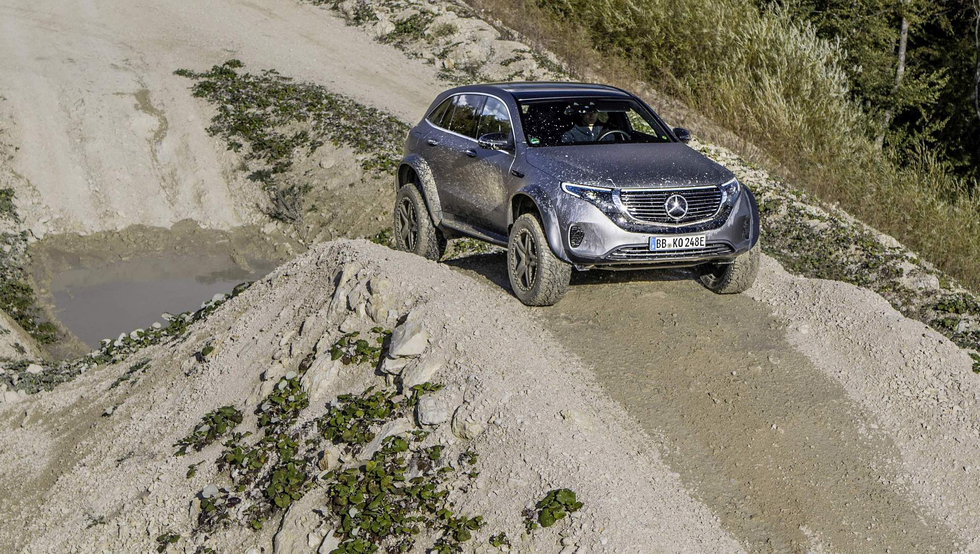 Elektroauto der Extreme: Elektrischer Luxus goes offroad: Elektromobilität wird abenteuerlustig

Electric car of extremes: Electric luxury goes off-road: Electric mobility develops a thirst for adventure