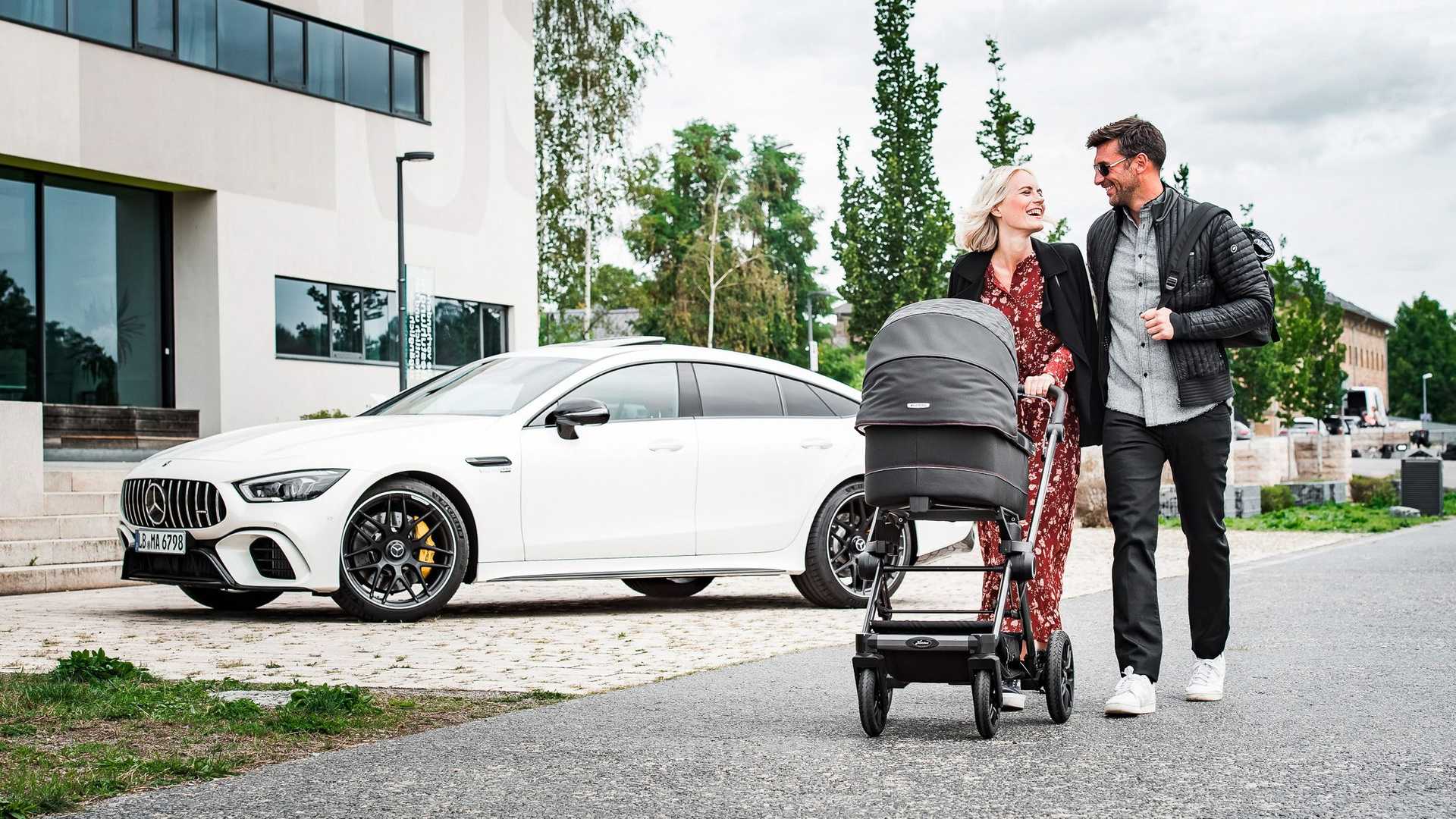 Mercedes-AMG-Baby-stroller-7