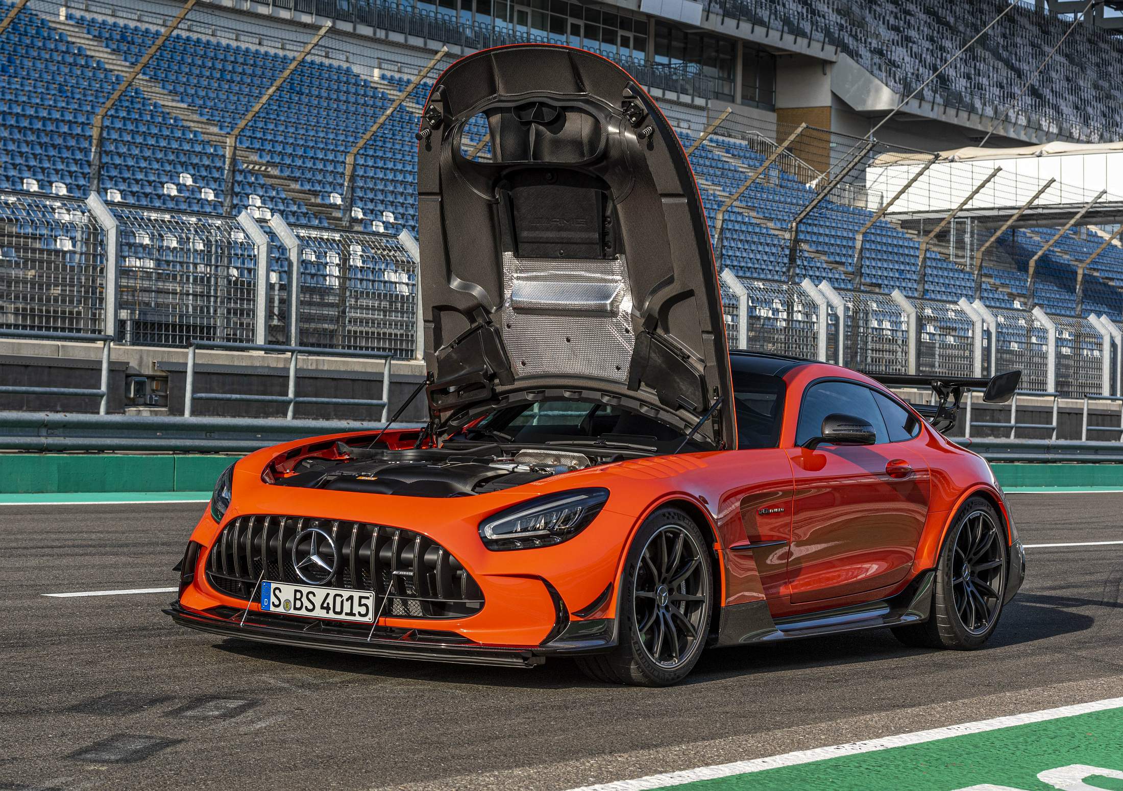 Driving Experience AMG GT BS / AMG E 53 & E 63 Lausitzring 2020

Driving Experience AMG GT BS / AMG E 53 & E 63 Lausitzring 2020