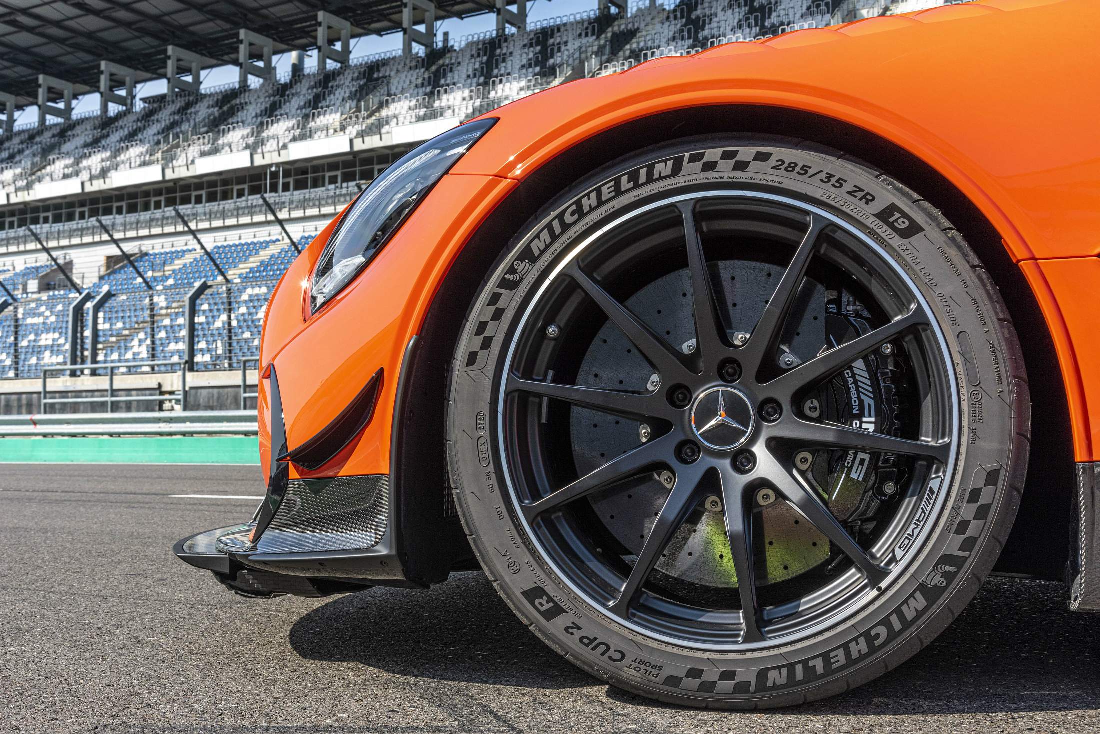 Driving Experience AMG GT BS / AMG E 53 & E 63 Lausitzring 2020

Driving Experience AMG GT BS / AMG E 53 & E 63 Lausitzring 2020