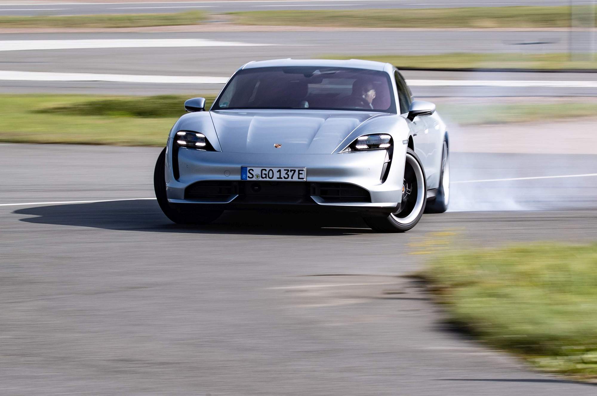 Porsche Taycan Turbo S (20)