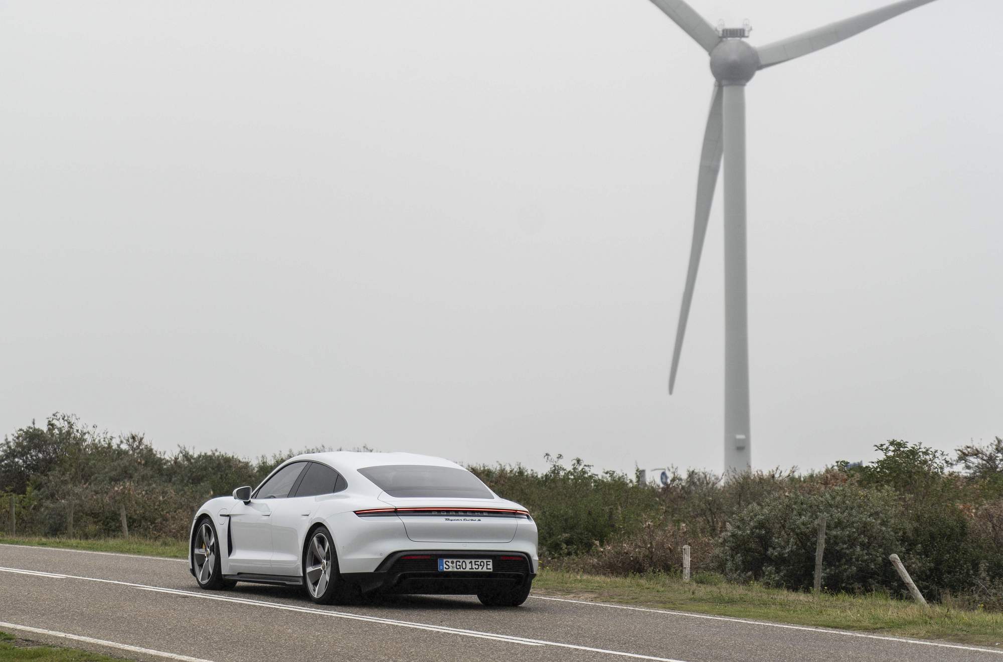Porsche Taycan Turbo S (21)