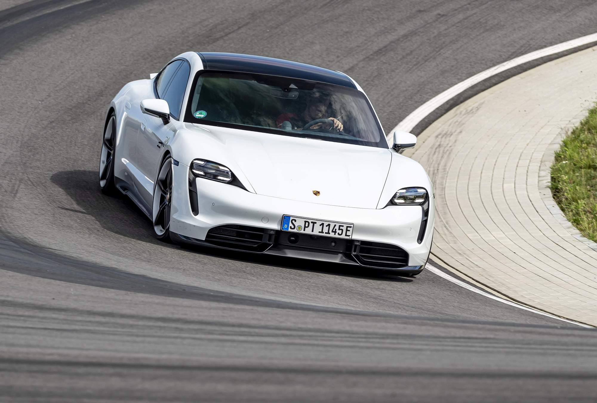 Porsche Taycan Turbo S (6)