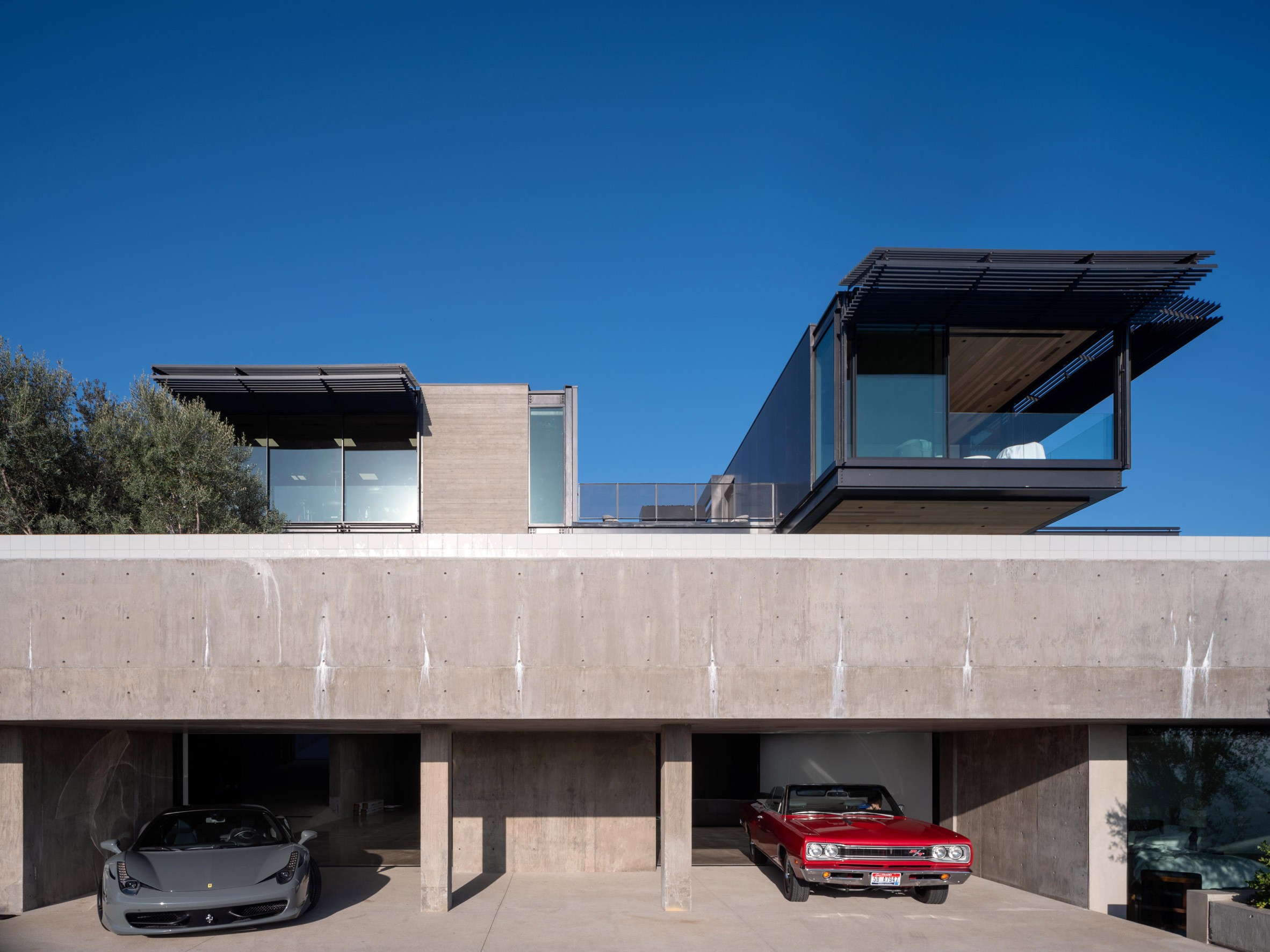 kipp-nelsons-62-million-la-mansion-is-a-gearheads-wildest-dream-come-true_6