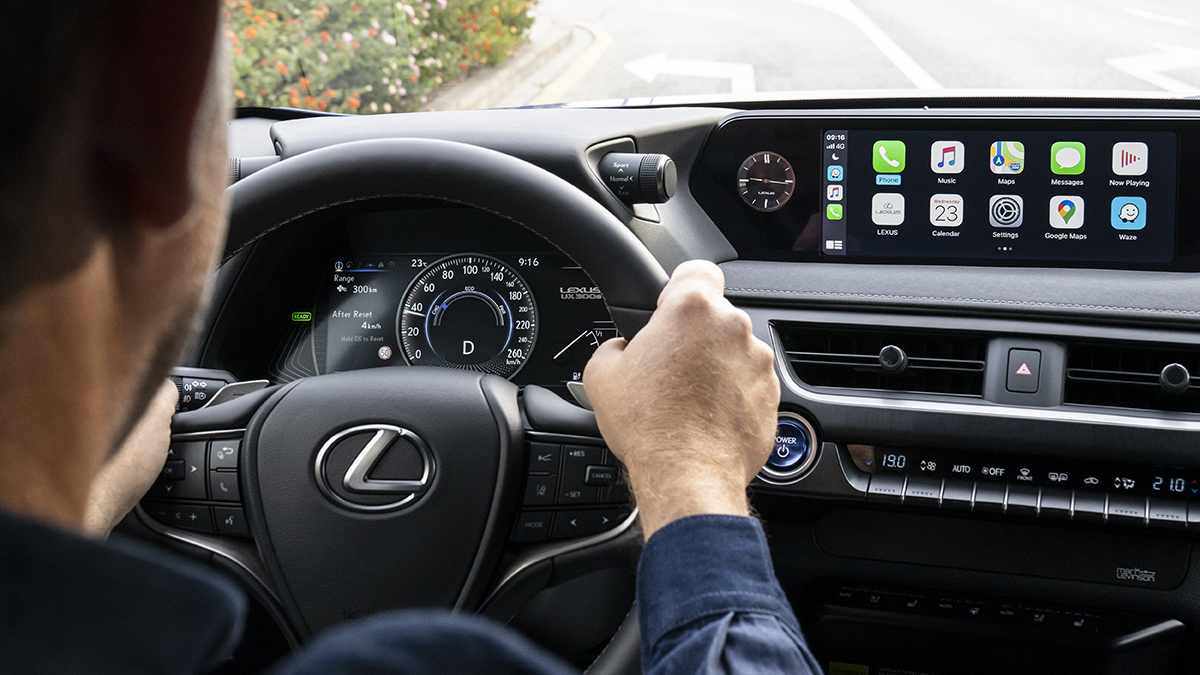 lexus-ux-300e-dpl-006
