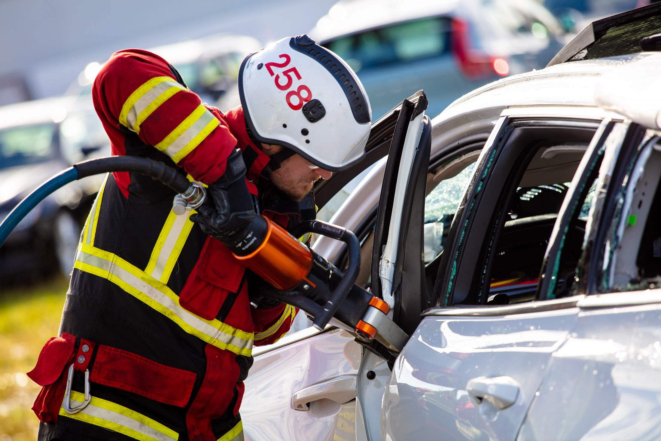 Volvo Cars drops new cars from 30 metres to help rescue services save lives