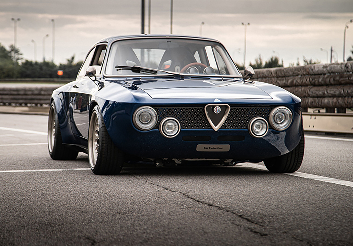 AlfaRomeoTotem 1