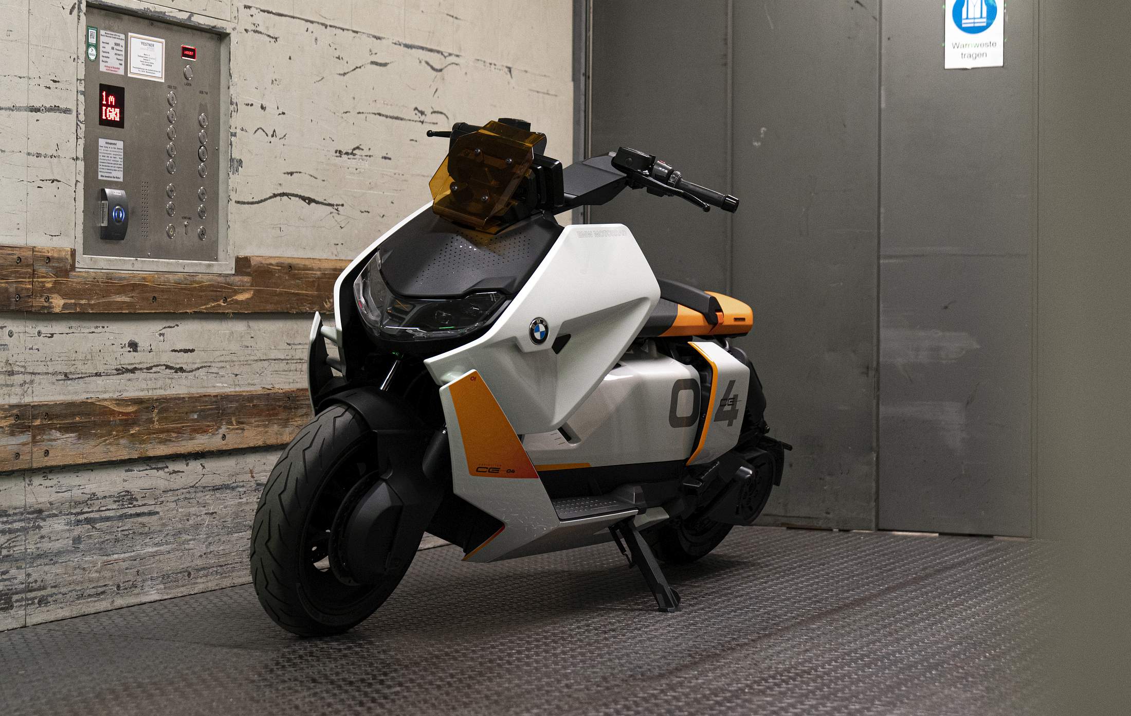 BMW_Motorrad_Definition_CE_04_Making_Of_03