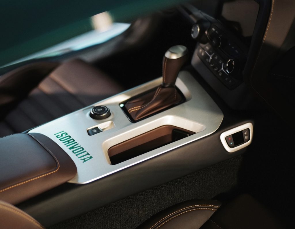 Iso-Rivolta-GTZ-Monza-Green-001-Interior-Console-1024×794