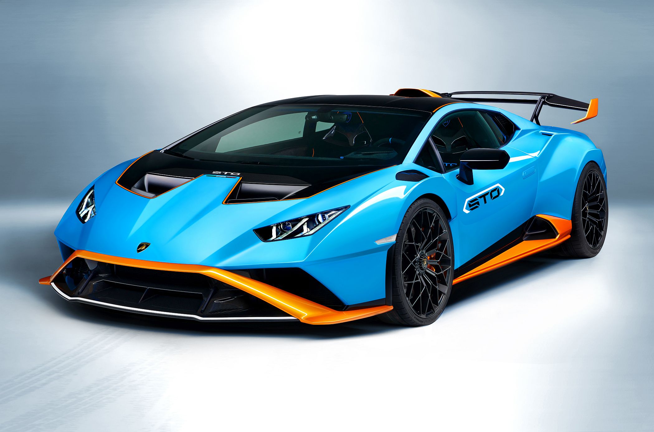 Lamborghini Huracan STO 2020 (15)