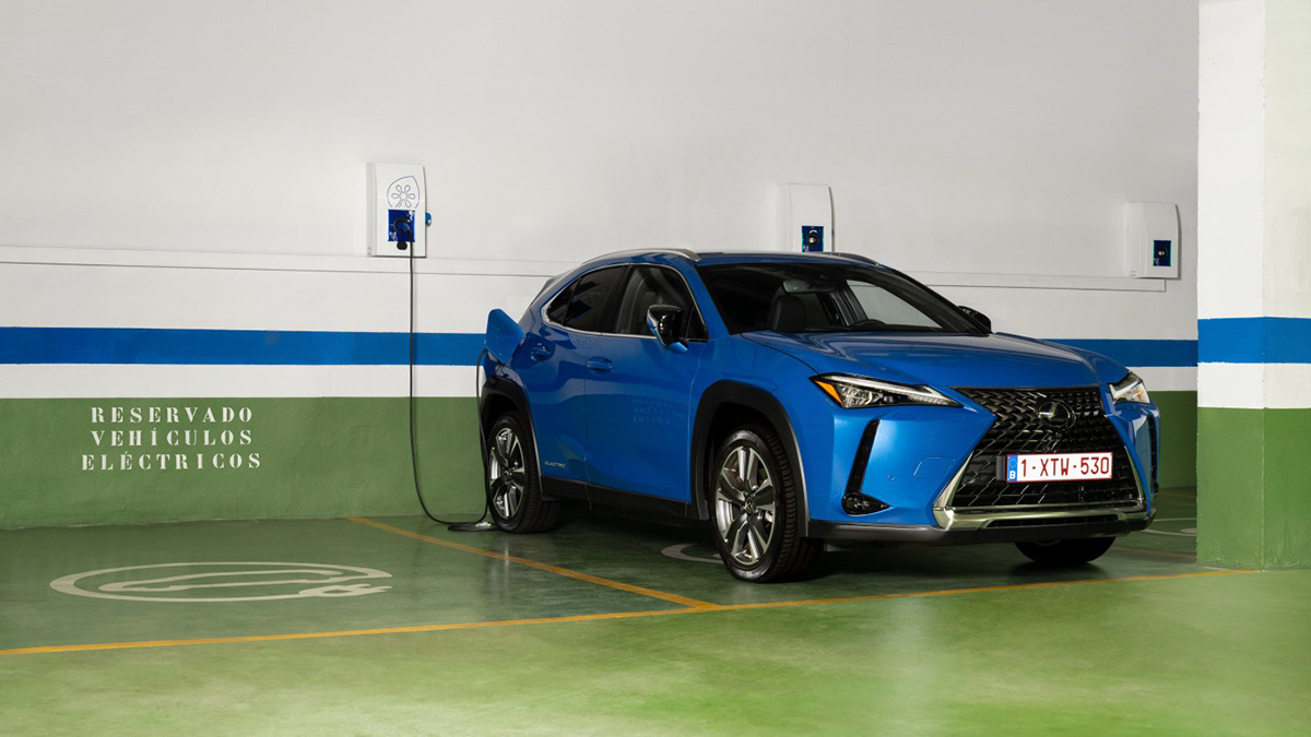 Lexus_UX300e_24