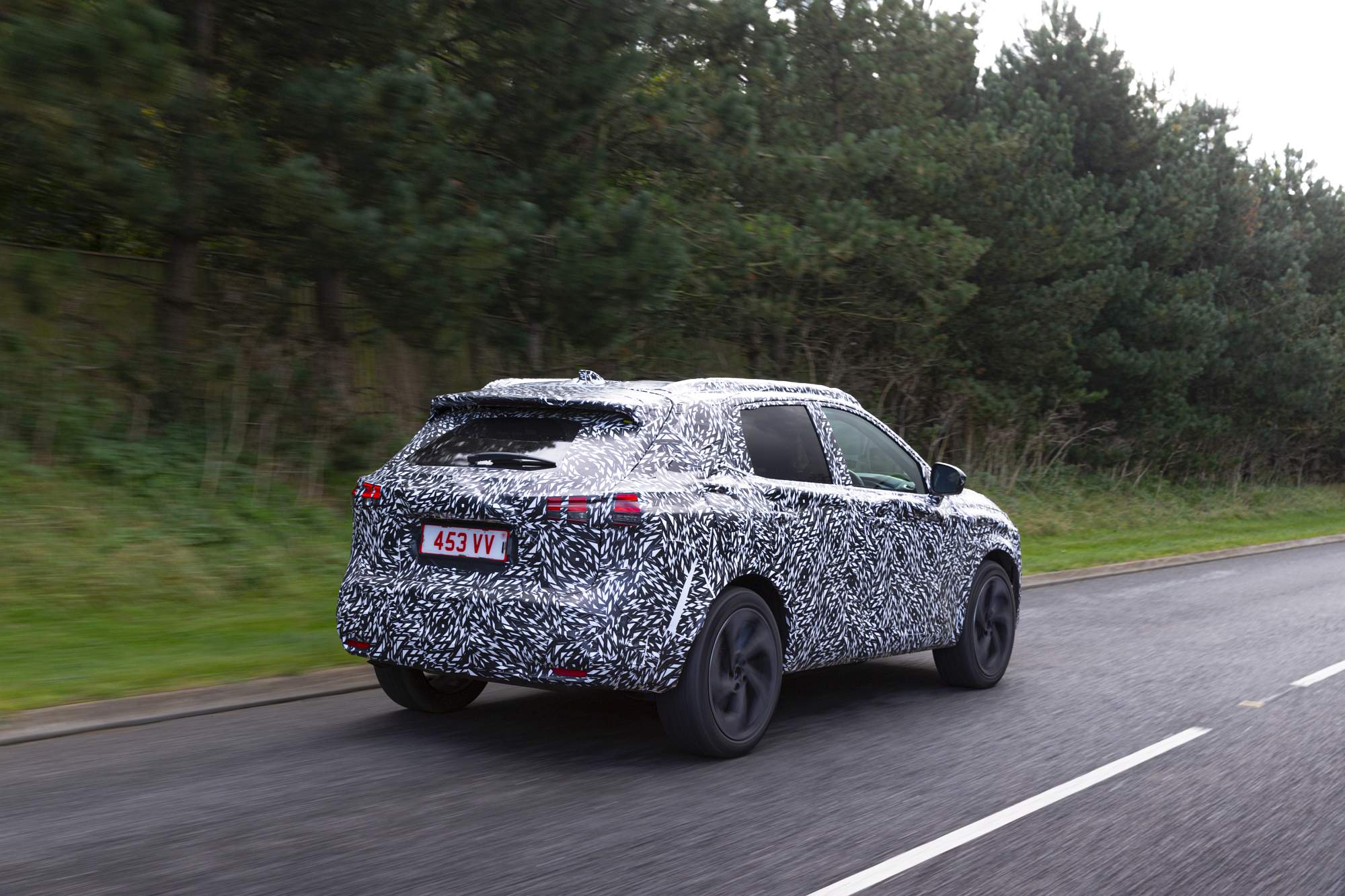 New Nissan Qashqai camo 11