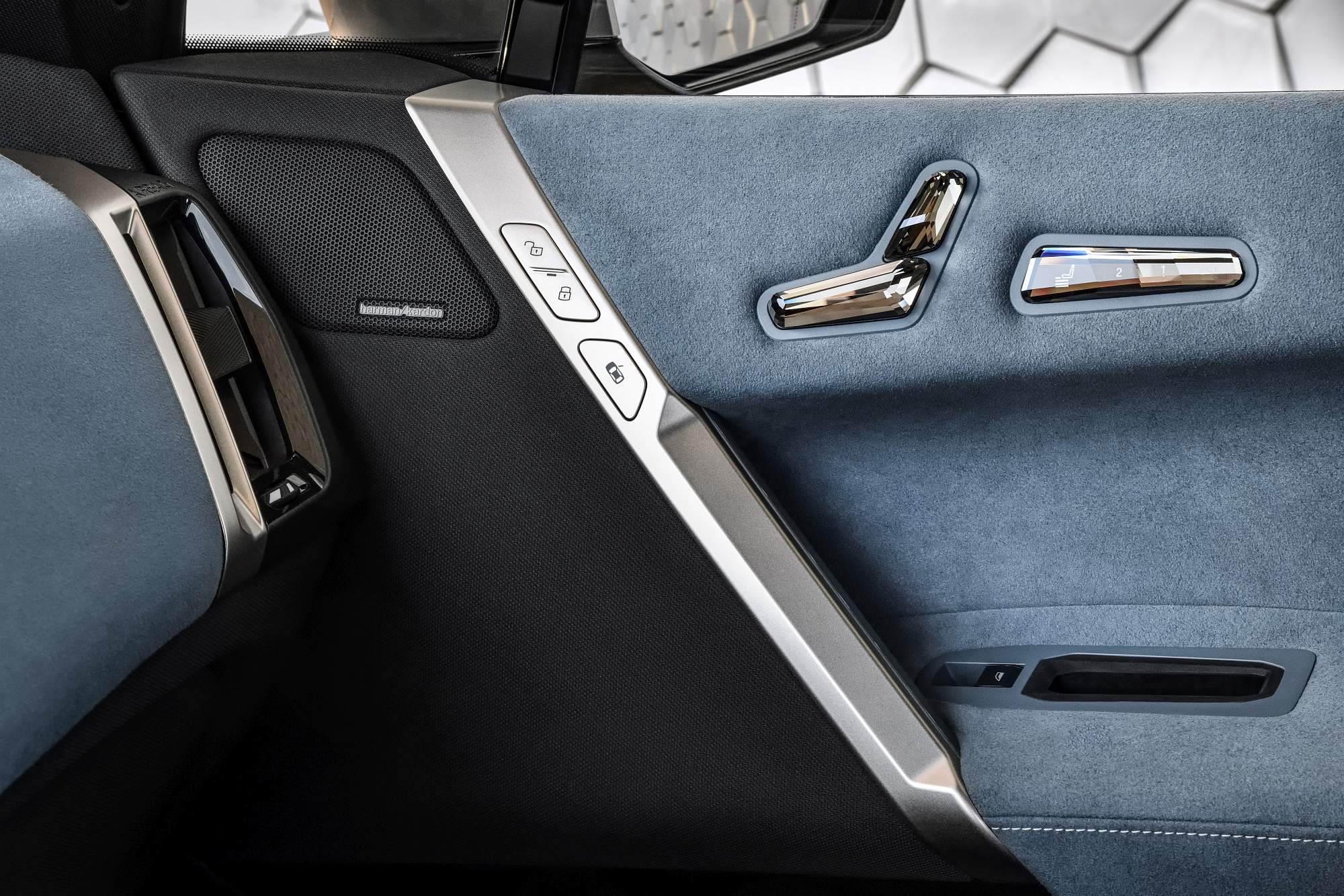 The_first_BMW_iX_Highlights_16