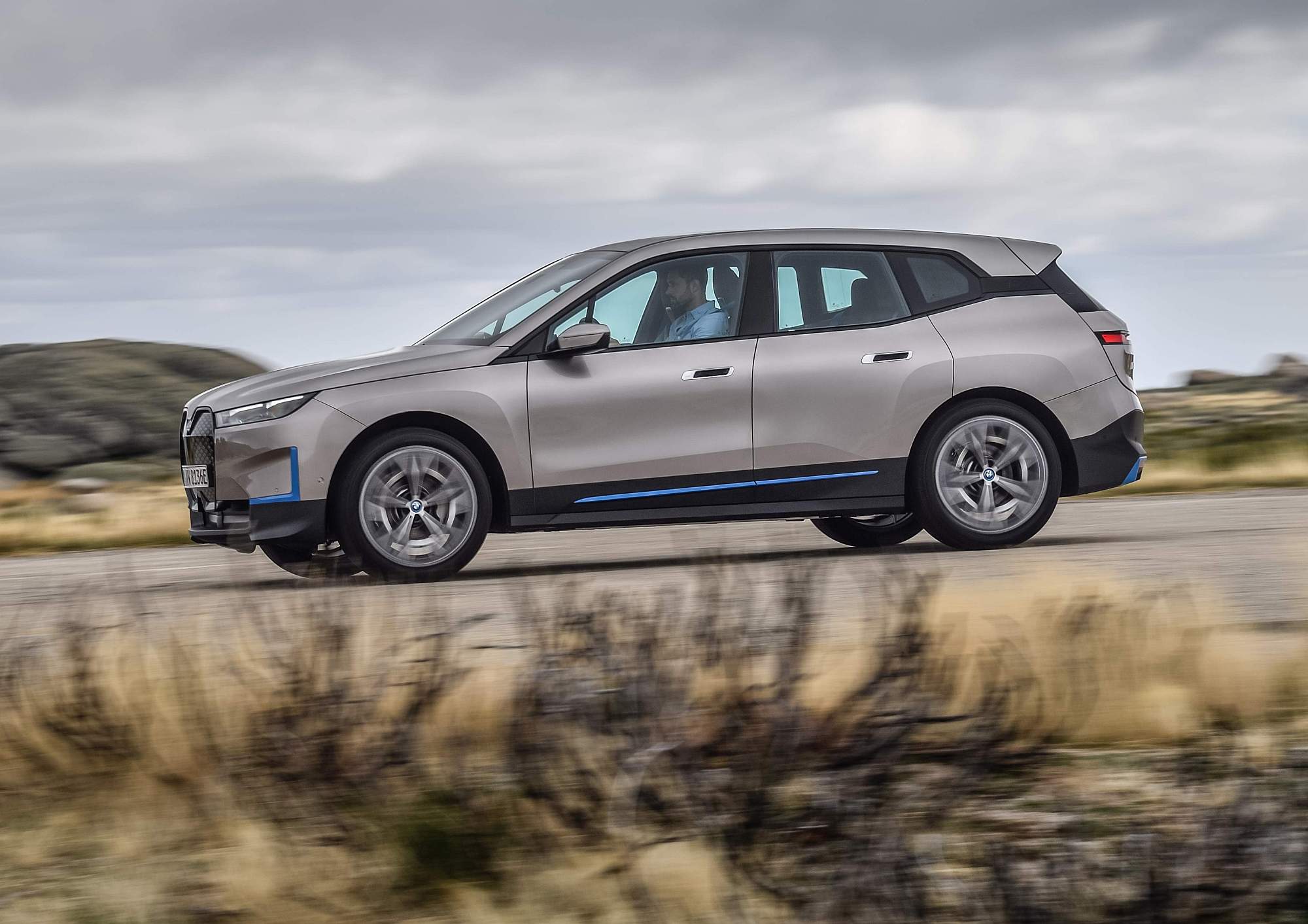 The_first_BMW_iX_On Location_1