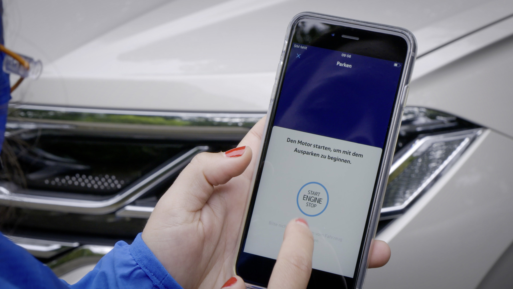 Car and smartphone merge into one: Touareg now parks by remote c