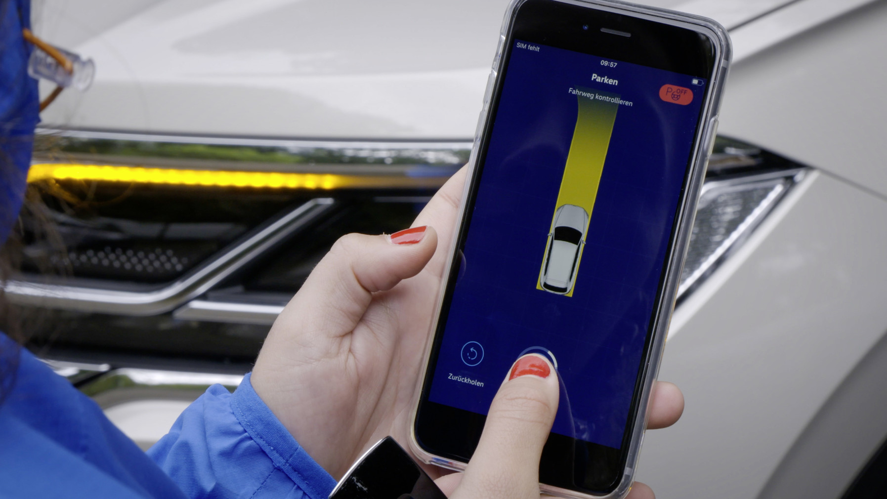 Car and smartphone merge into one: Touareg now parks by remote c