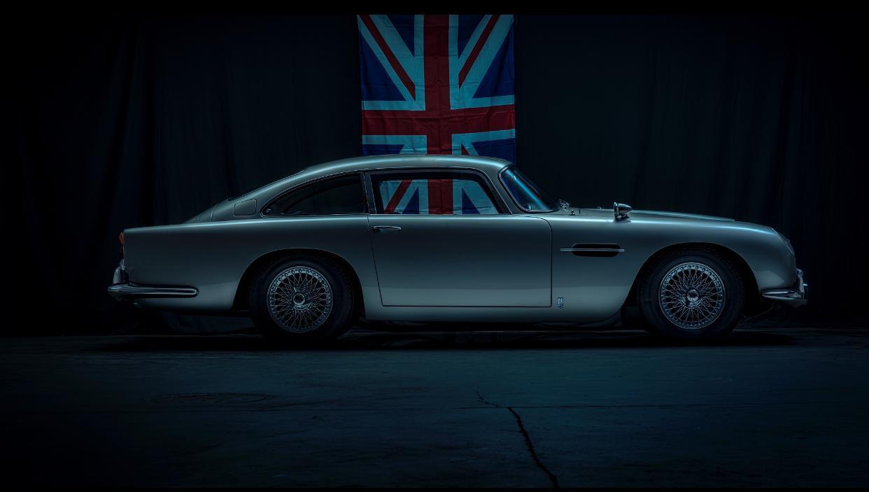 aston-martin-db5-goldfinger-replica-2