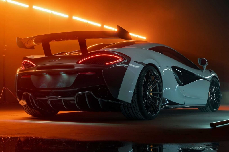 novitec-mclaren-620r-rear-low