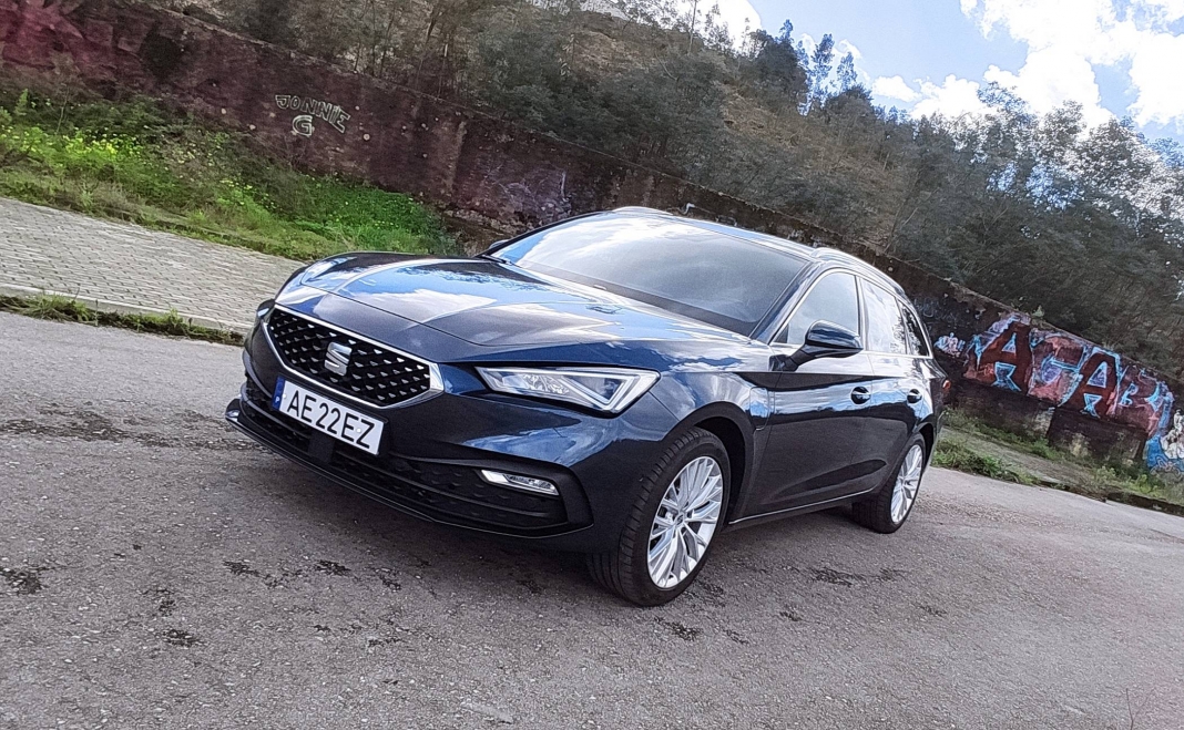 SEAT Leon e-HJybrid 2021 (35)__