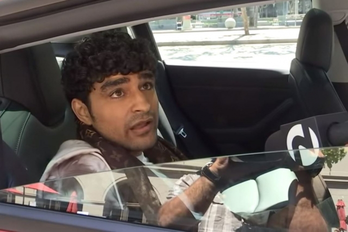 arrestado-joven-viajaba-asiento-trasero-tesla-autopilot