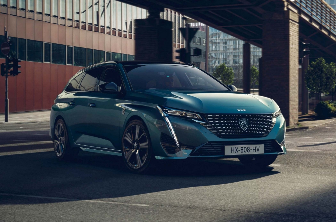 PEUGEOT_308 SW PHEV (26)