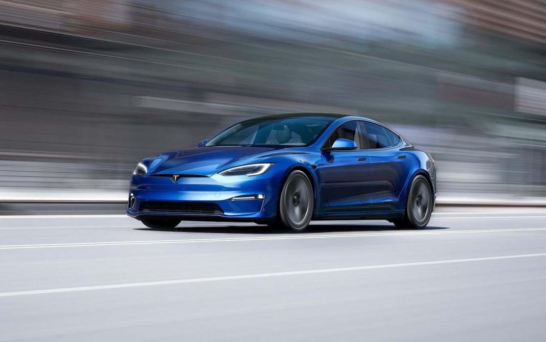 Tesla-Model_S-2021-1600-03