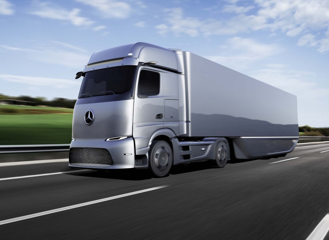 Daimler Truck AG und CATL bauen globale Partnerschaft aus: gemeinsame Entwicklung hochmoderner Lkw-spezifischer Batterien und Liefervereinbarung über 2030 hinausDaimler Truck AG and CATL expand global partnership: joint development of sophisticated truc