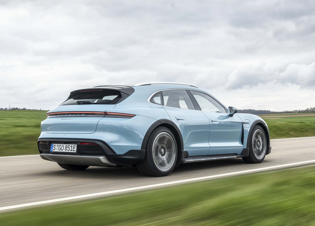 Porsche Taycan Cross Turismo 4S_2021 (15)