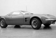Ford Mustang Mach 2, o projecto de um “pony car” de motor central