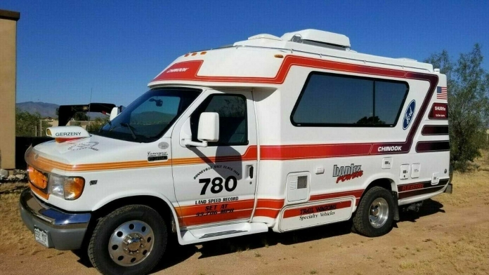 1998-chinook-motorhome-for-sale-front-corner