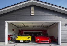 A colecção japonesa centrada em automóveis V12, com um intruso de peso