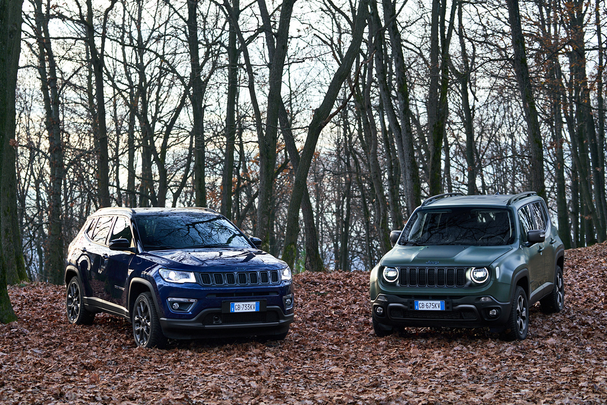 Jeep-Compass-4xe-S-&-Jeep-Renegade-4xe-Trailhawk