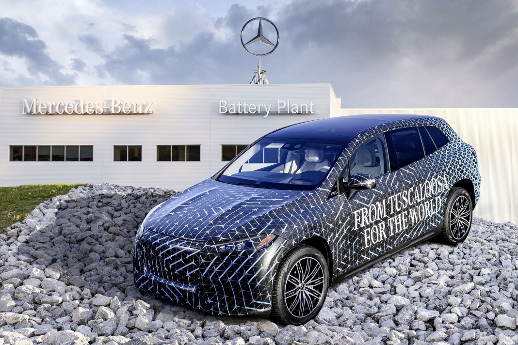 Mercedes-Benz EV-Hochlauf: Neue Batteriefabrik schafft die Voraussetzungen für die Produktion des EQS SUV in den USMercedes-Benz EV ramp-up: new battery plant sets stage for EQS SUV production in the U.S.