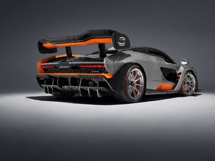 10715-nearlyhalfamillionbrickslaterthefirstfull-scalelegomclarensenna