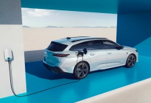 Primeira carrinha 100% elétrica de um construtor europeu