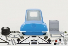 Mede apenas 1,20 metros, é elétrico e… pode ser montado em casa pelo comprador