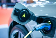 1 em cada 6 ligeiros de passageiros que se vendem em Portugal já é 100% elétrico